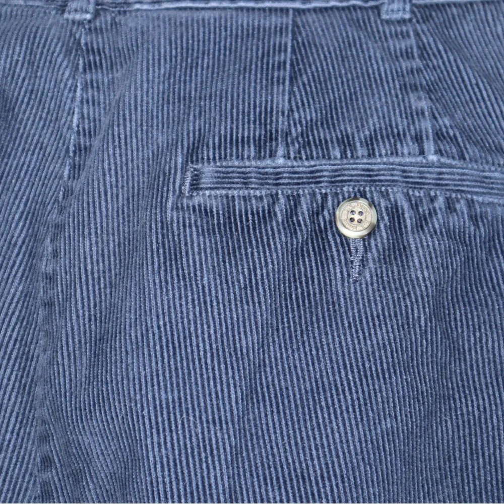 Vintage L.L. Bean Corduroy Pants Womens 8 reg Pleated Front High Rise Navy Blue - Picture 4 of 9
